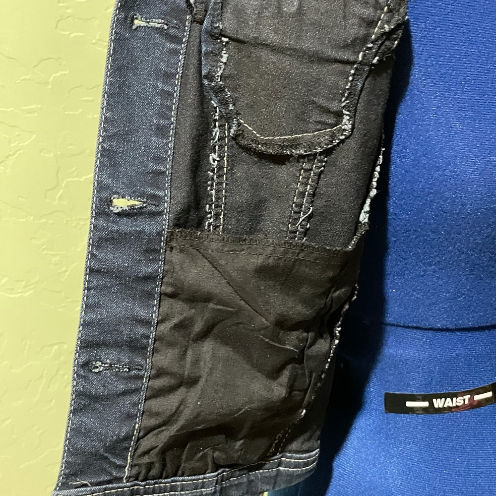 Jacket - Picture 6 of 8